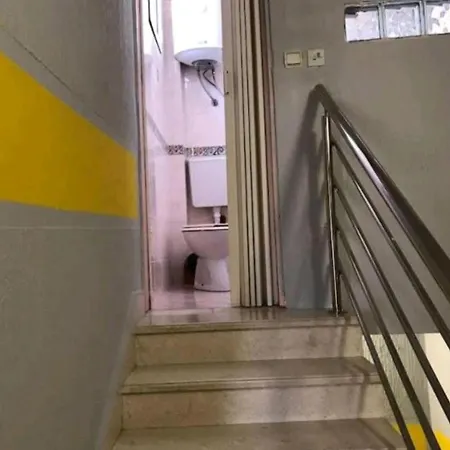 Δωμάτια σε οικογενειακή κατοικία Lejla